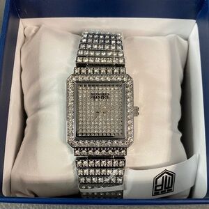 Invicta Montres Prestige Lady 27mm
Metal Steel White dial PC21S
Quartz 0177